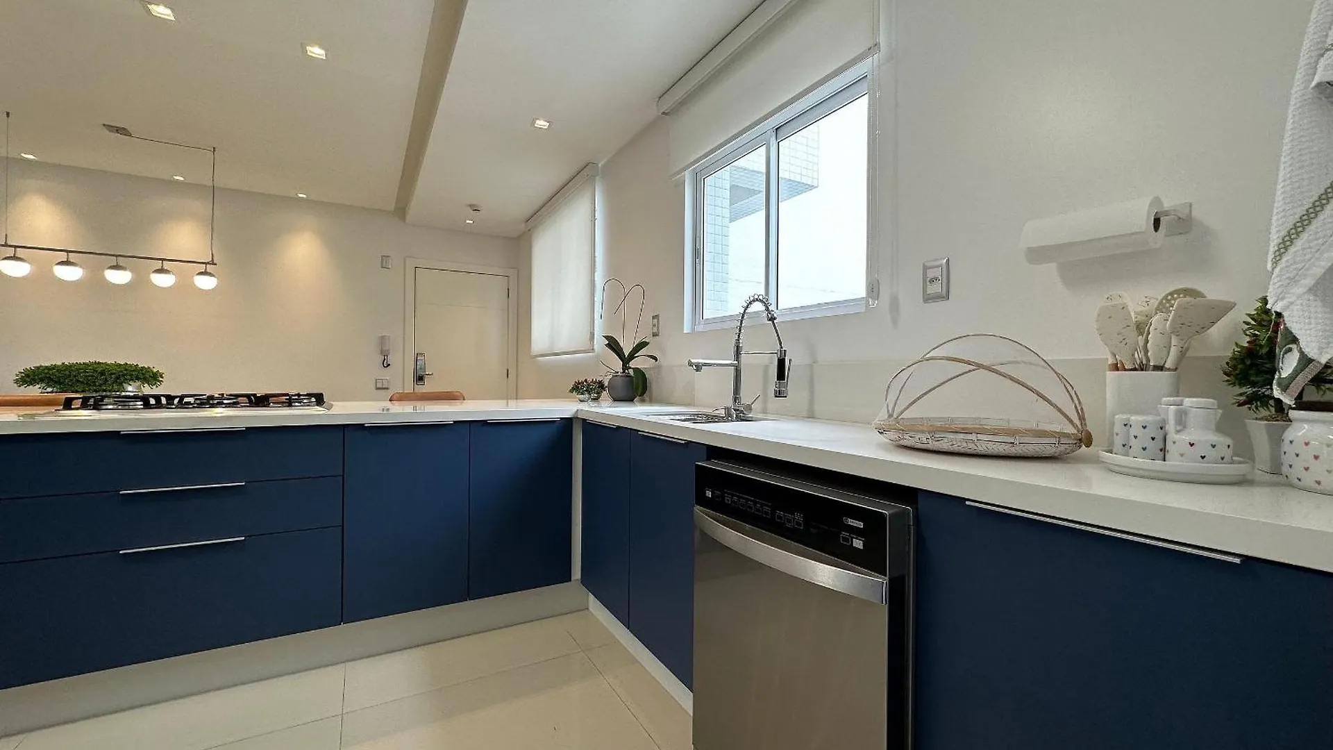 Ca01- 4 Suites| Alto Padrao | 2 Garagens| Churrasq Balneário Camboriú Lägenhet